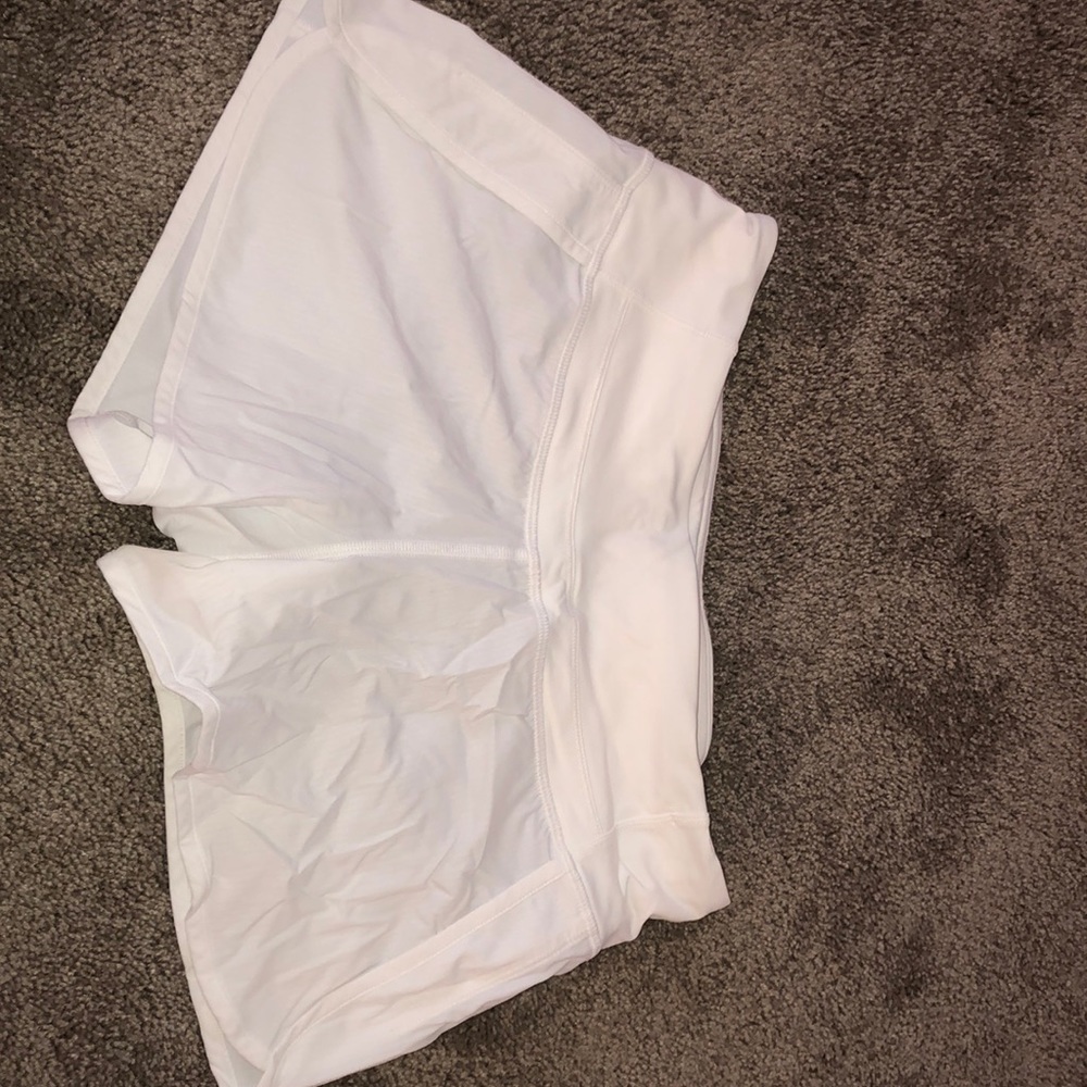 Lululemon speed up shorts inseam 4 in white size 4
